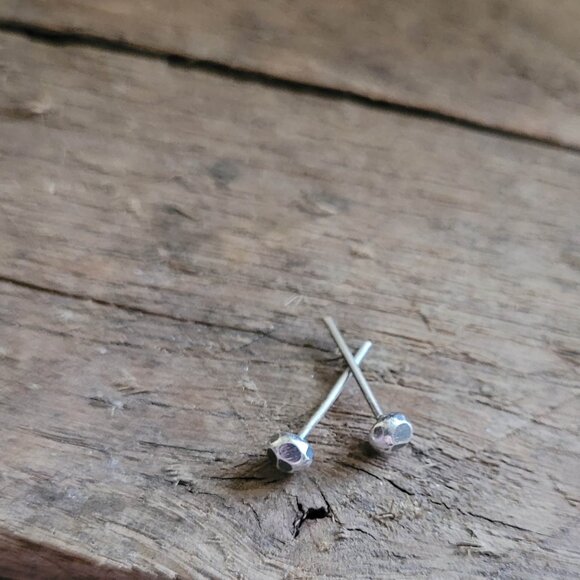 Small Sterling Silver Faceted Earrings, Metalwork Jewelry, Handcrafted, 925 Slvr - Picture 3 of 6